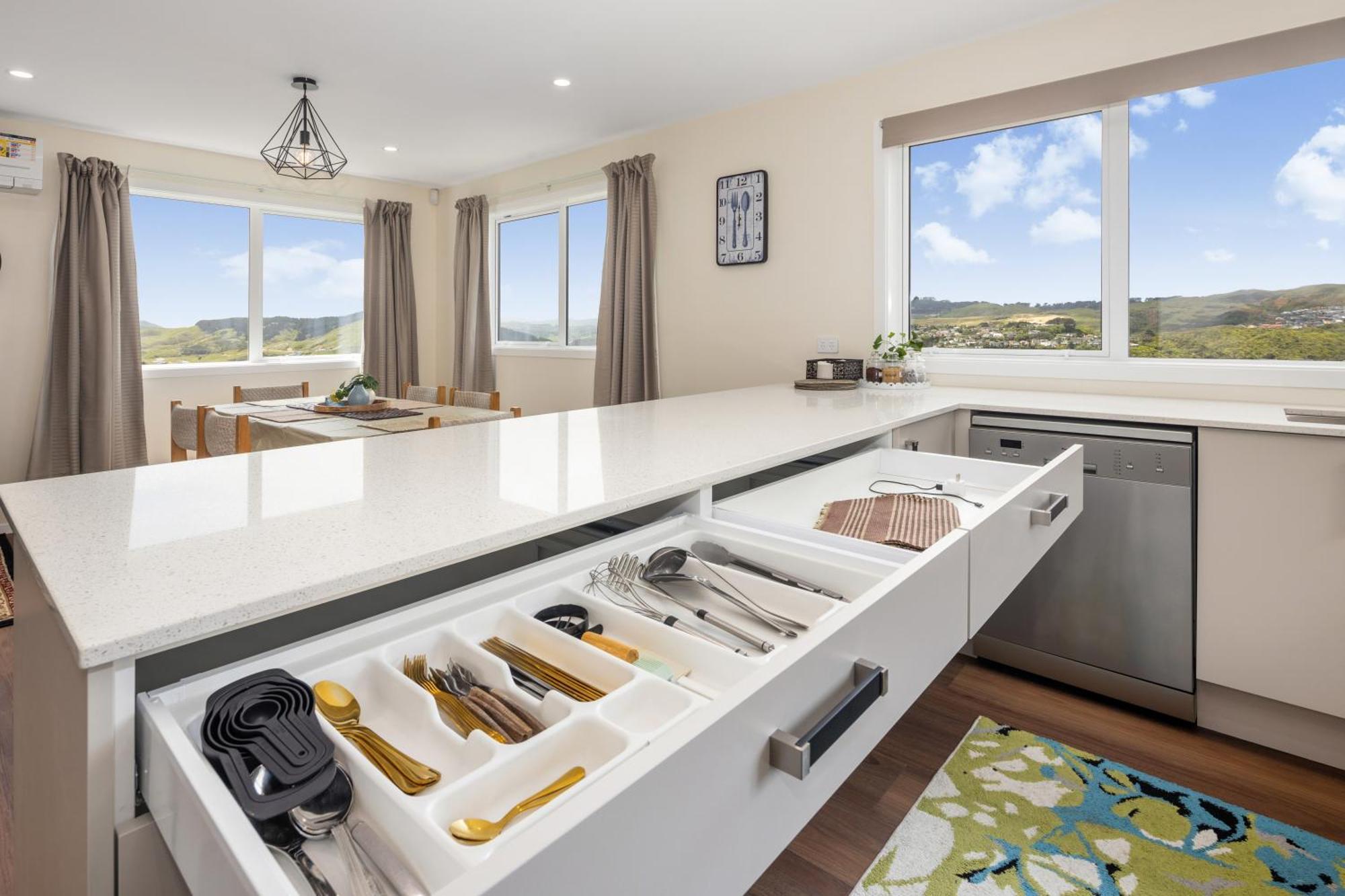 Stunning View, Privacy, Close To Ferry & Brand-New Wellington Exterior foto